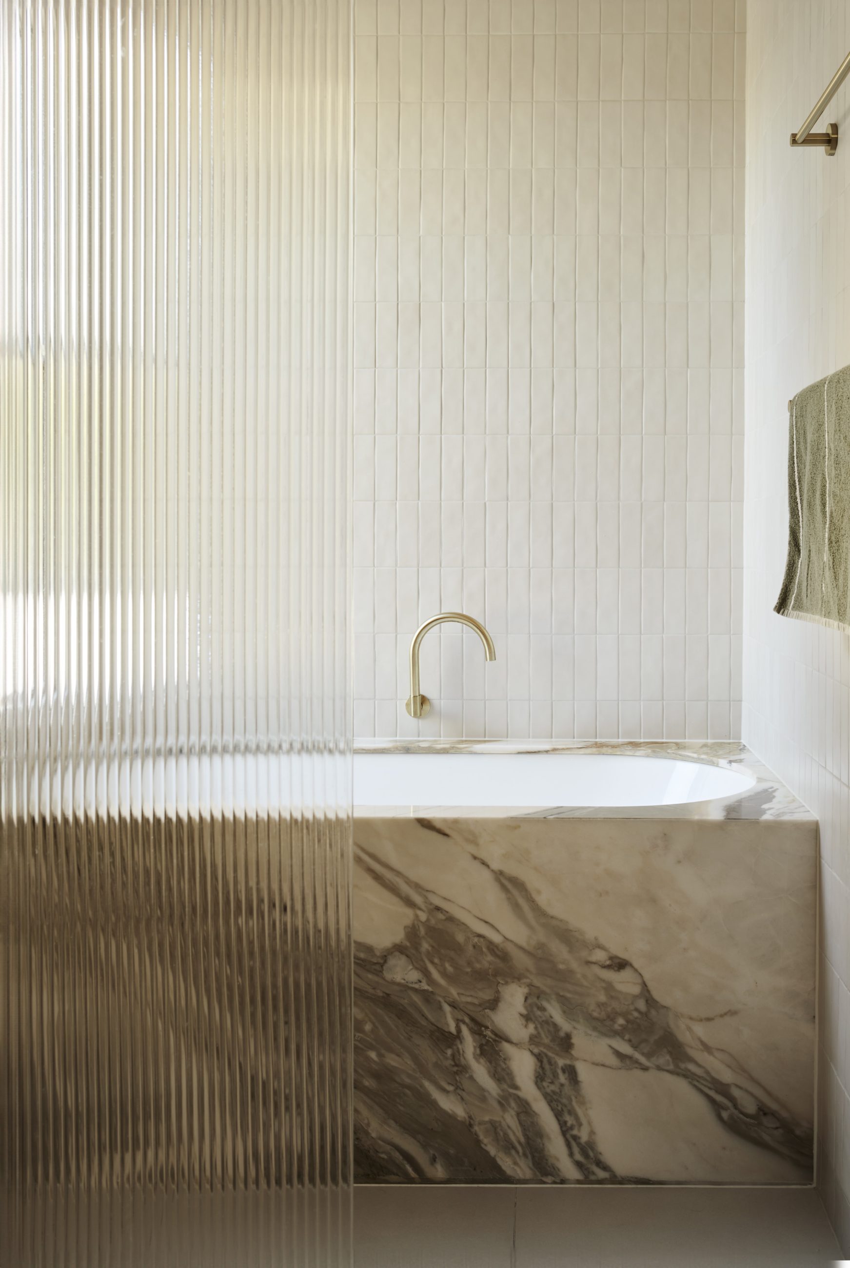 Nerissa - Larritt-Evans-20