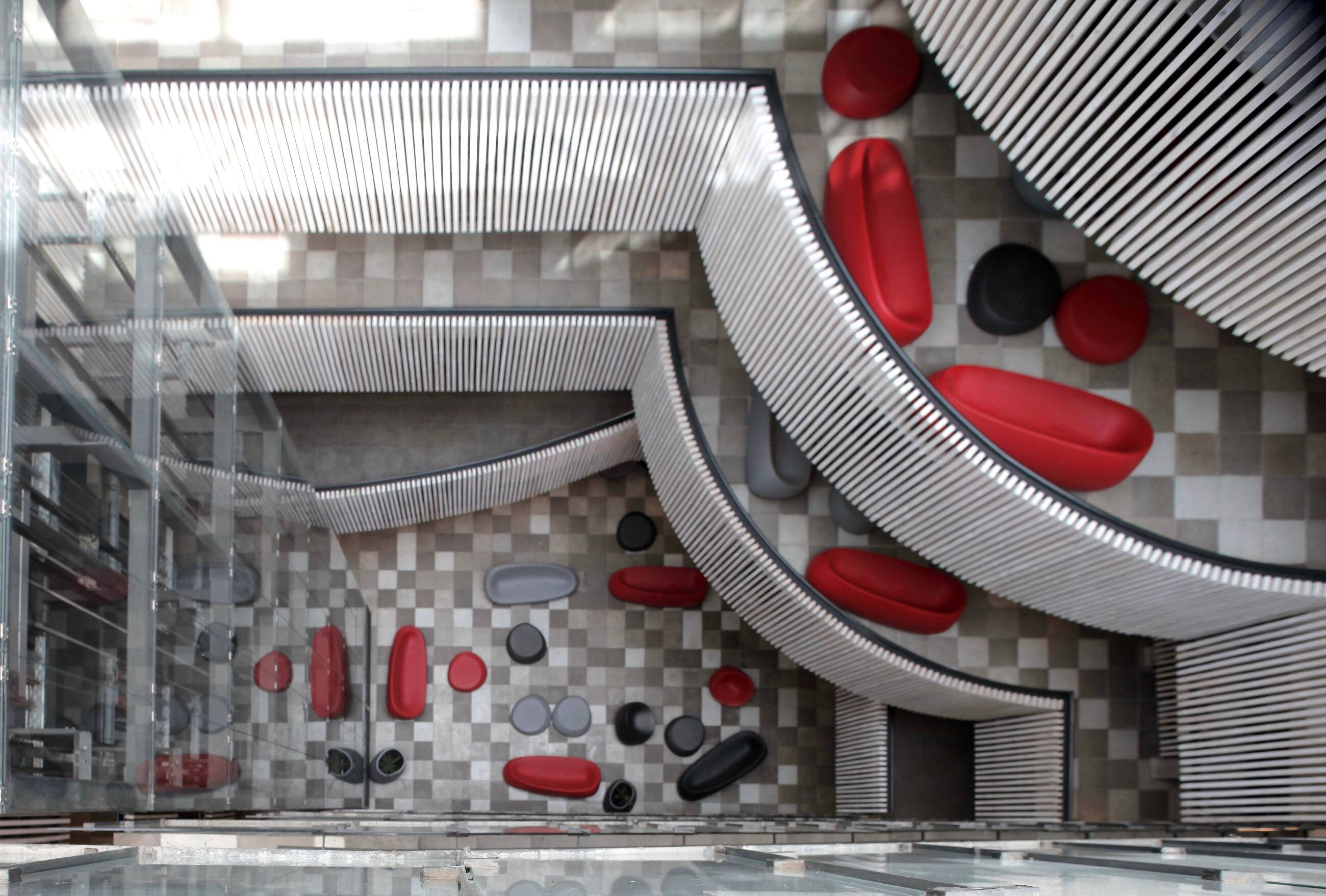 智利 Diego Portales 大学室内设计-13