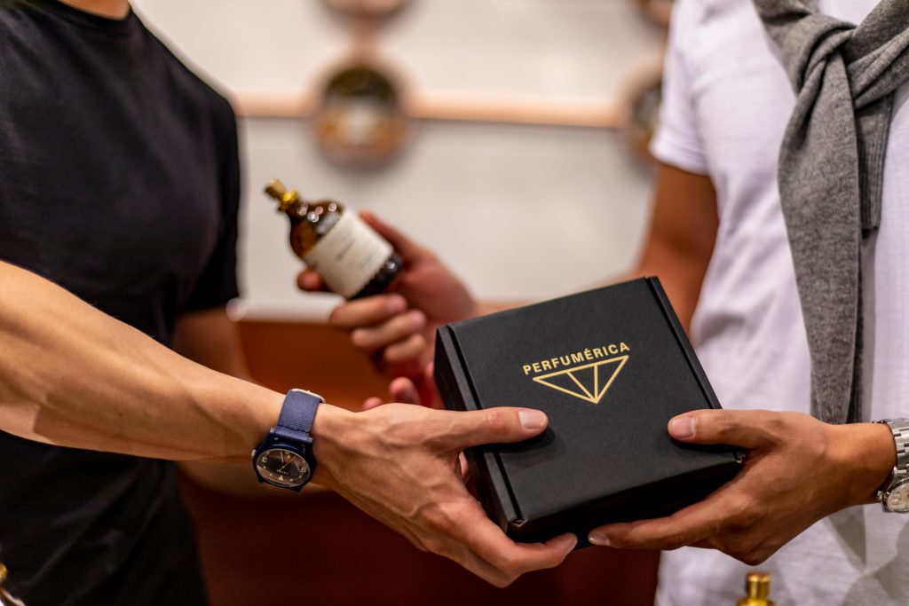 墨西哥设计盛宴 | Buchanan’s 18 在 Guadalajara 的“The gift of being present”展览-28