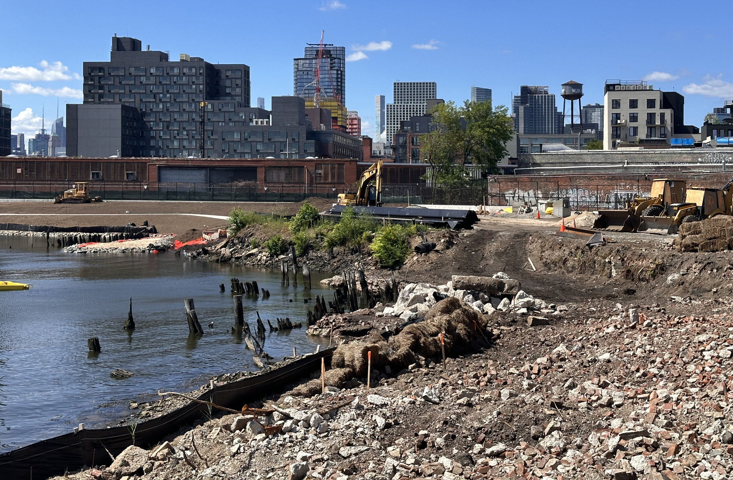 Bushwick Inlet Park Takes Shape Along Waterfront in Williamsburg, Brooklyn - New York YIMBY-3