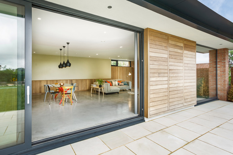 南沃恩伯勒庄园式现代住宅（Holm Place）-12