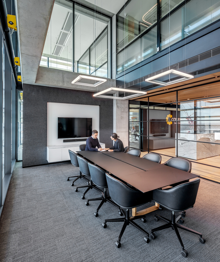 灵活高效办公空间的典范-12