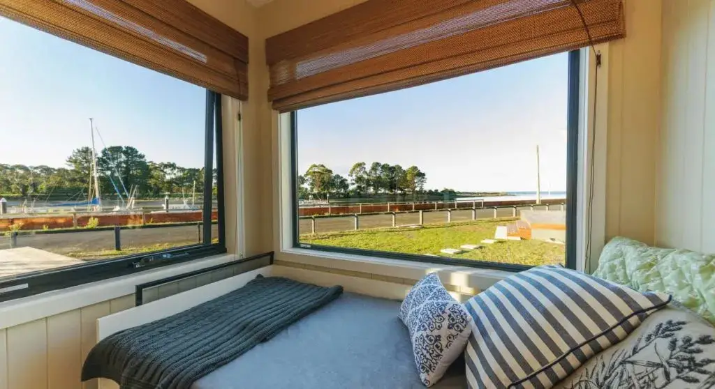 "塔斯马尼亚河畔的环保集装箱住宅设计"-10