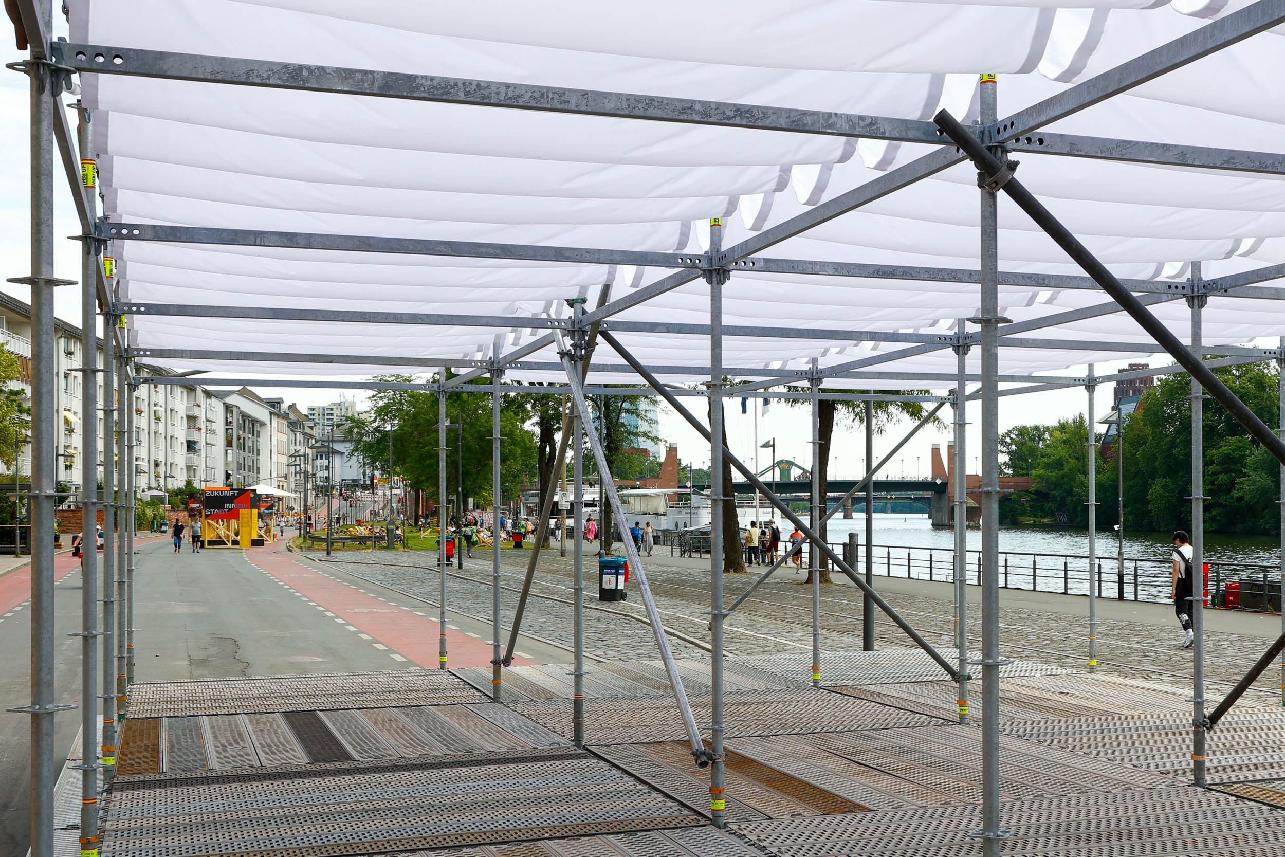 Schattenspender · 法兰克福美因河之夏遮阳设施丨德国法兰克福-11