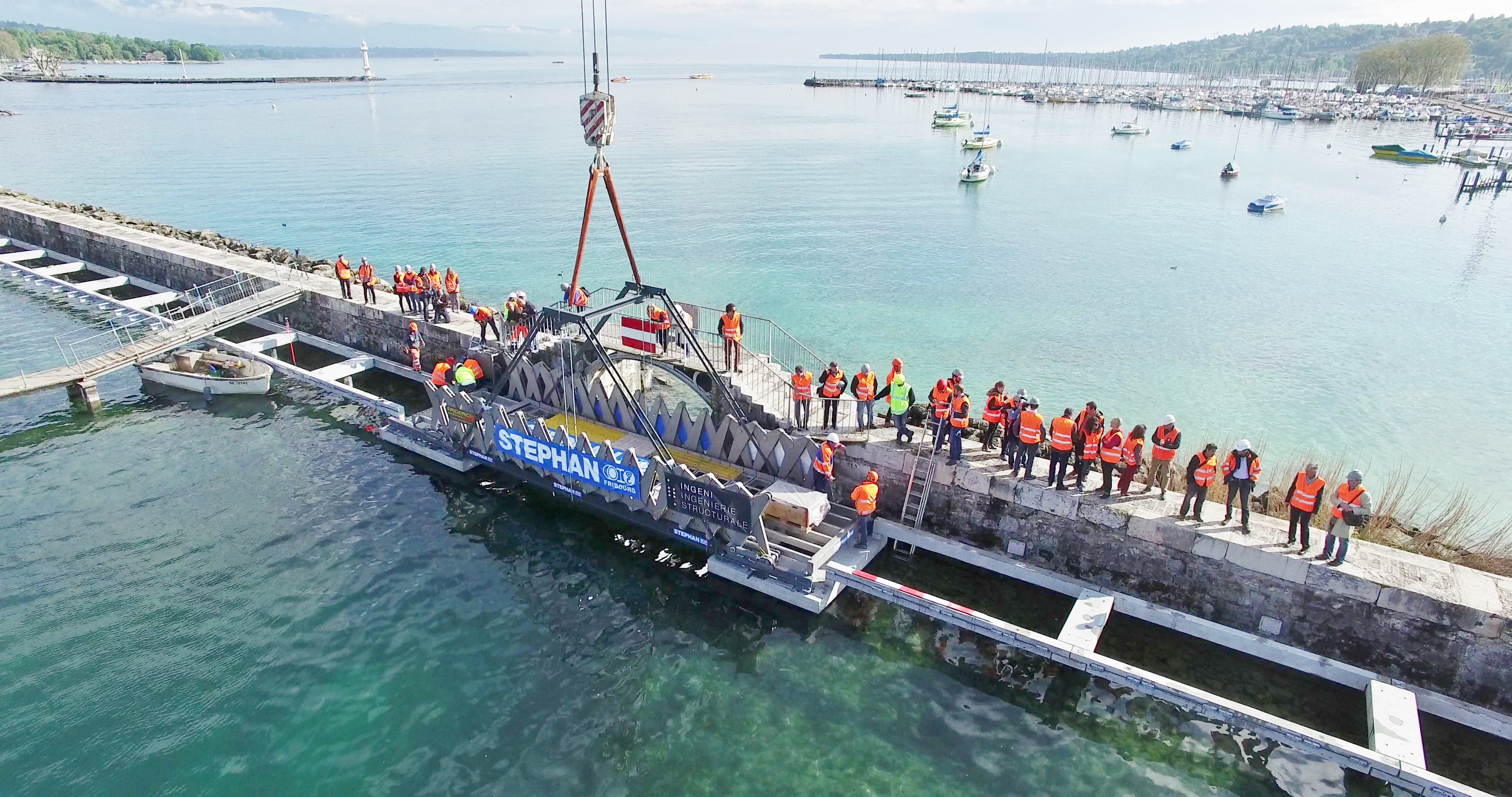 Mobile walkway of Geneva's Jet d'Eau | INGENI-11