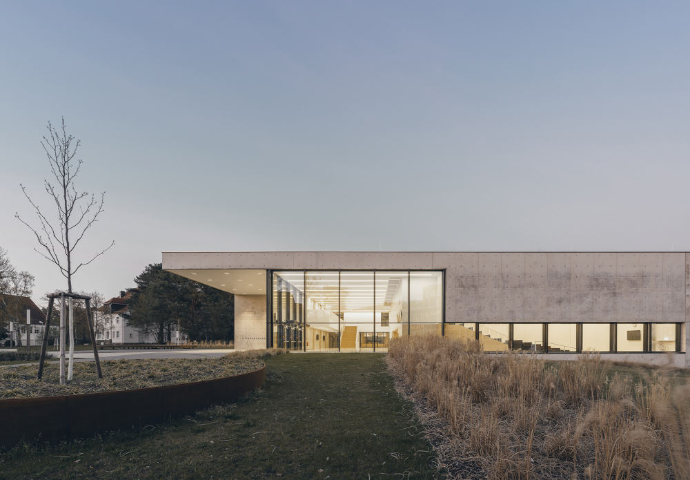 Medicine 2 | Felix Meyer-11