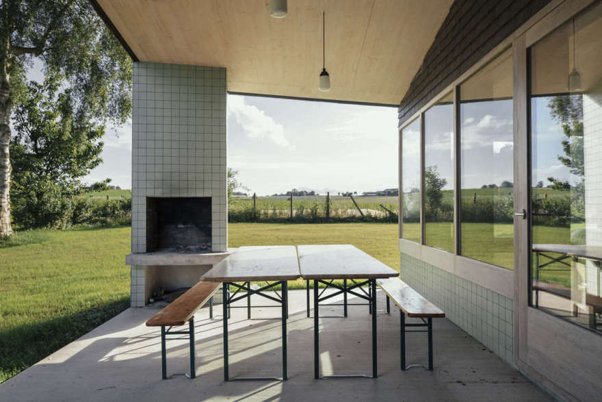 比利时丘陵景观中的 CLT 度假小屋-15