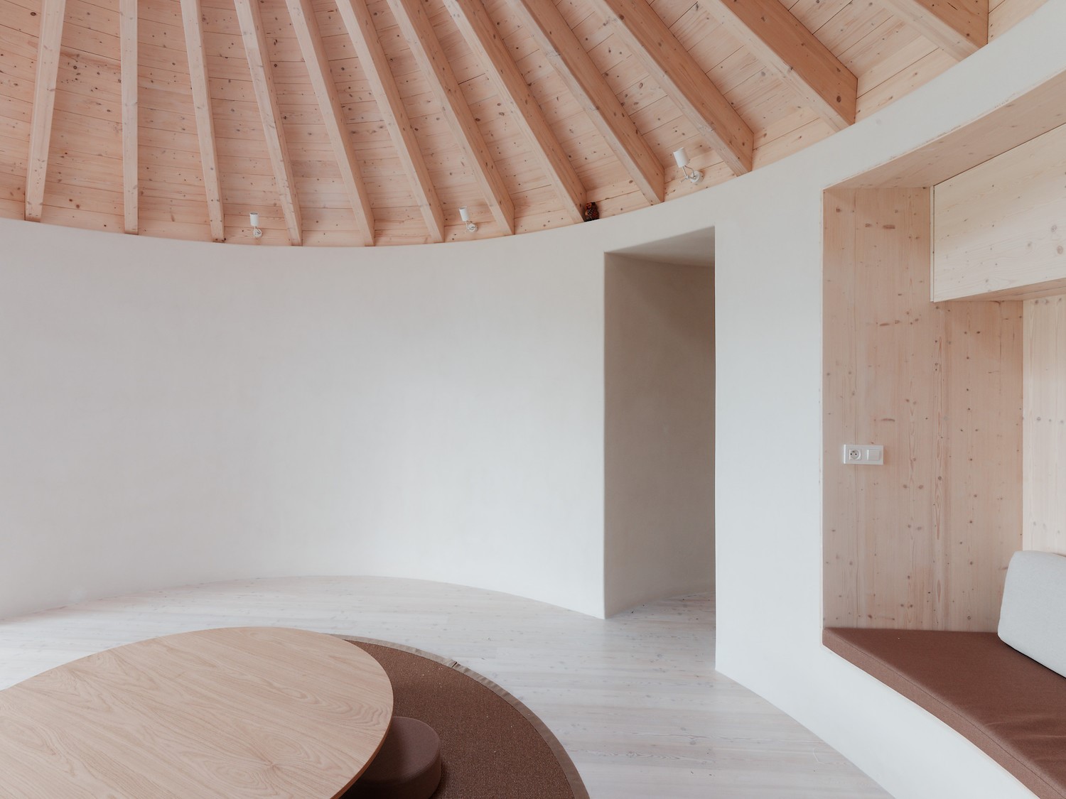 极简主义家庭小屋，开放式生活空间-20