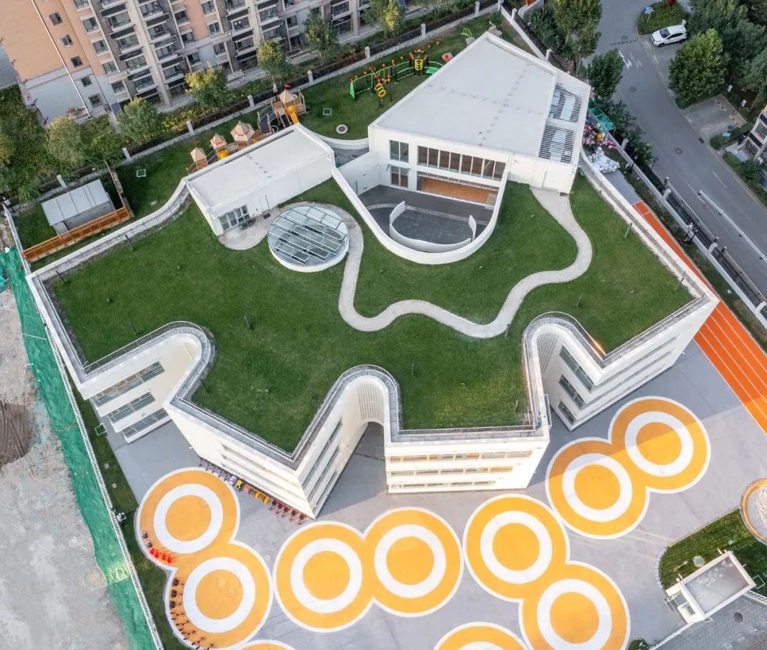 开放式幼儿园 · 让孩子在阳光下成长丨中国北京丨非常建筑-0
