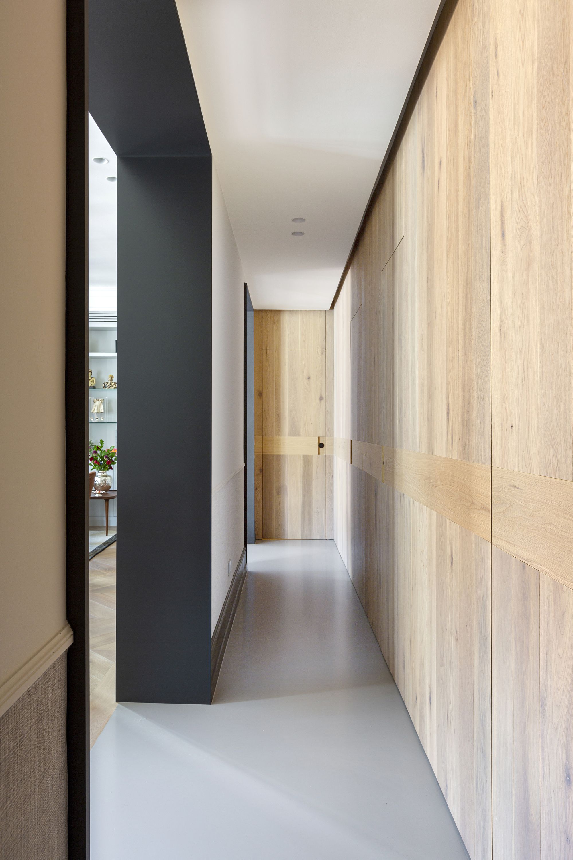 马德里 Salamanca 区 140 平米优雅公寓,中性色调与木质元素的完美融合-18