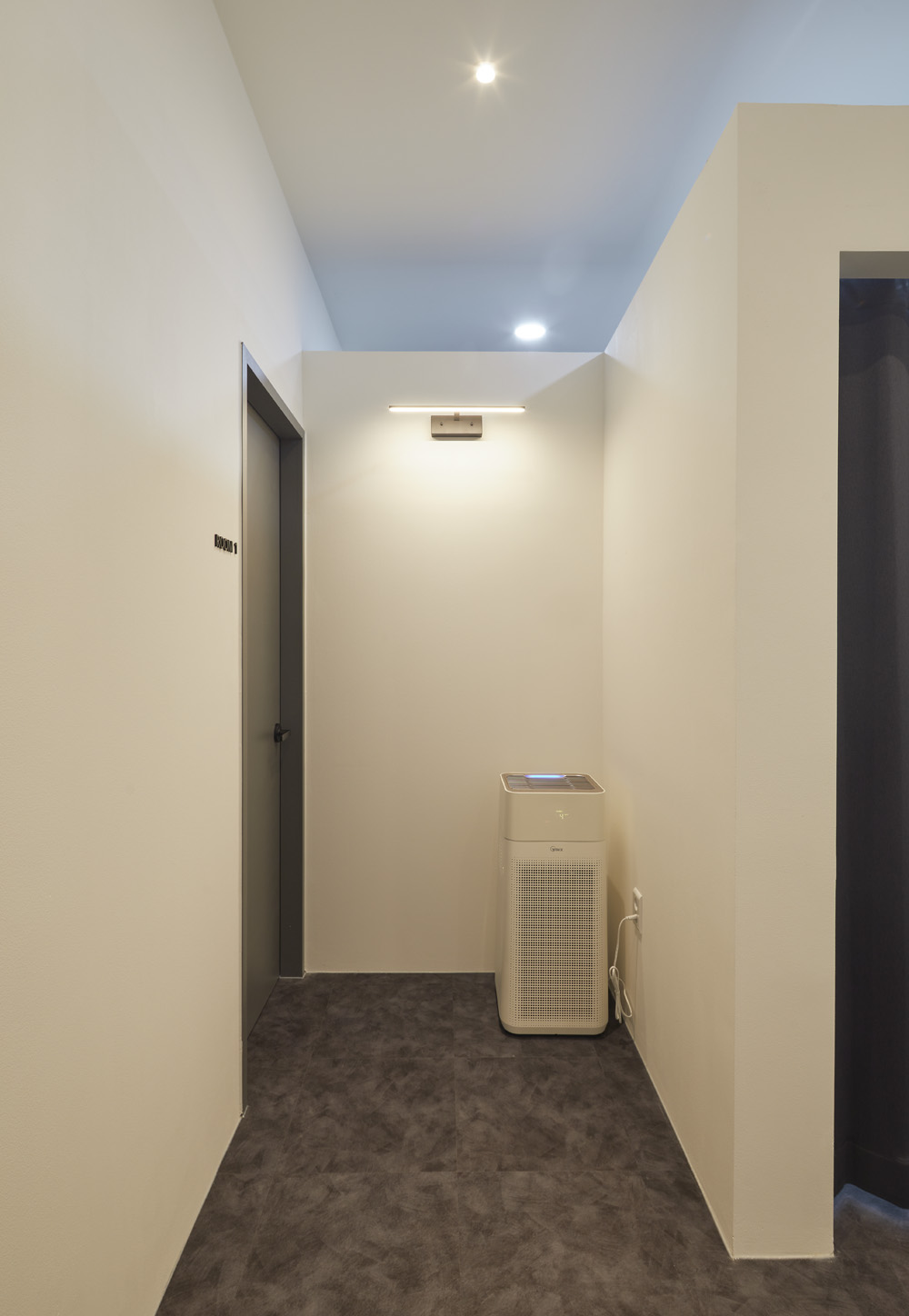 20 平米高级舒适家居店设计-13