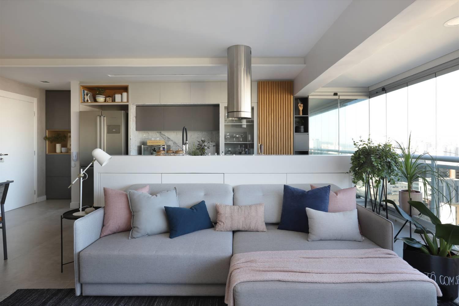 巴西 Vila Cruzeiro 公寓 | 木质温馨设计，城市景观与舒适家居的完美融合-1