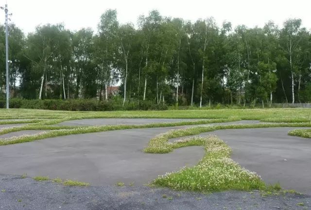 创意铺装设计,草坪与硬质材料的美妙融合-81