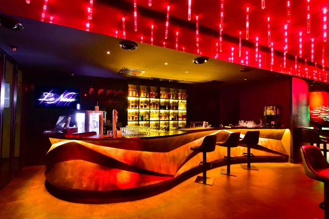 神秘黑金，感官冲击——Le Noir Club KL 设计解析-54