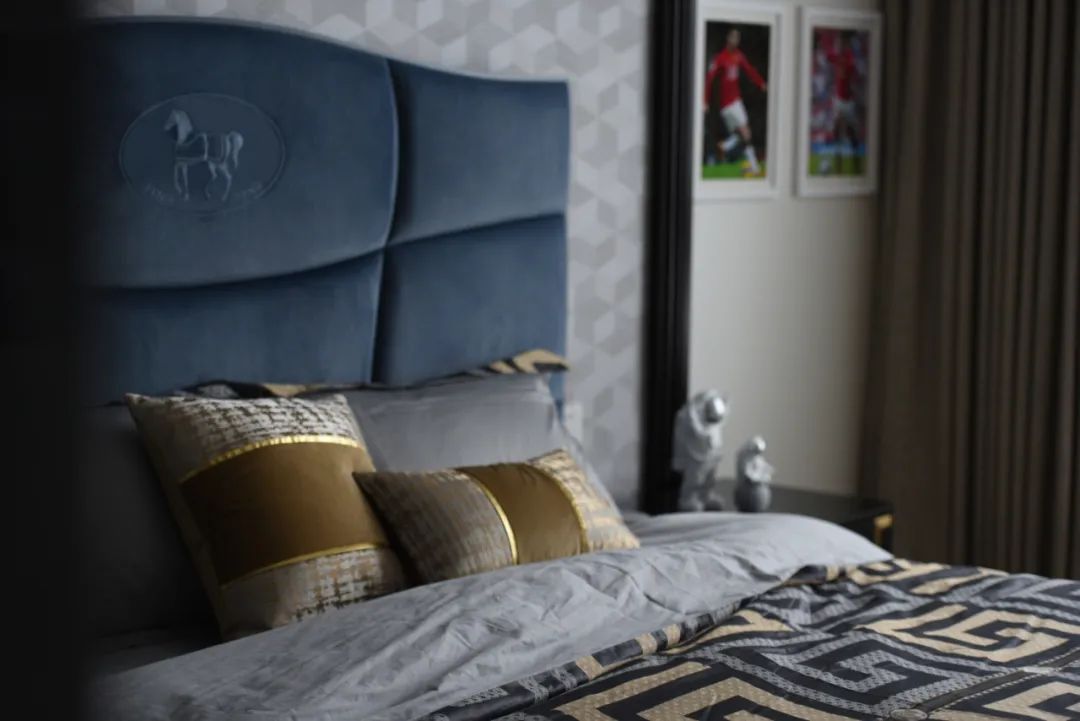 现代 235㎡轻奢住宅丨申远空间设计-23