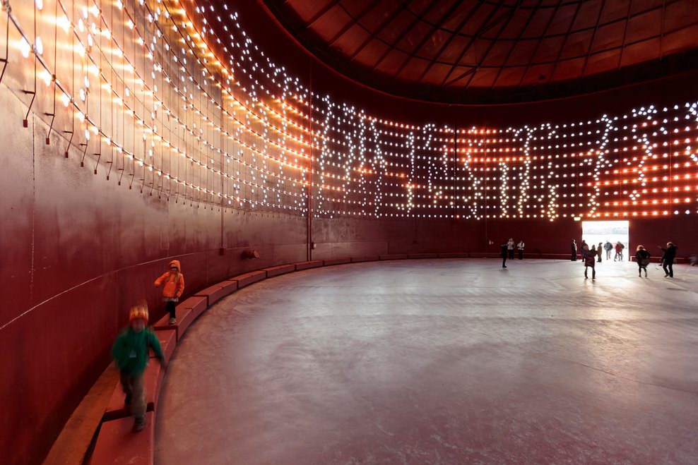 芬兰埃斯波废弃油仓变光艺术空间-12