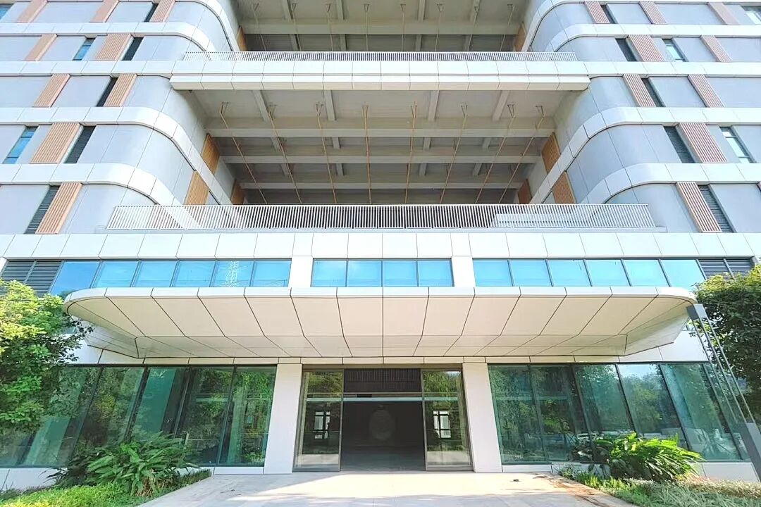 以医为主，兼顾养老，中建八局深圳龙岗第六人民医院项目建成启用-25