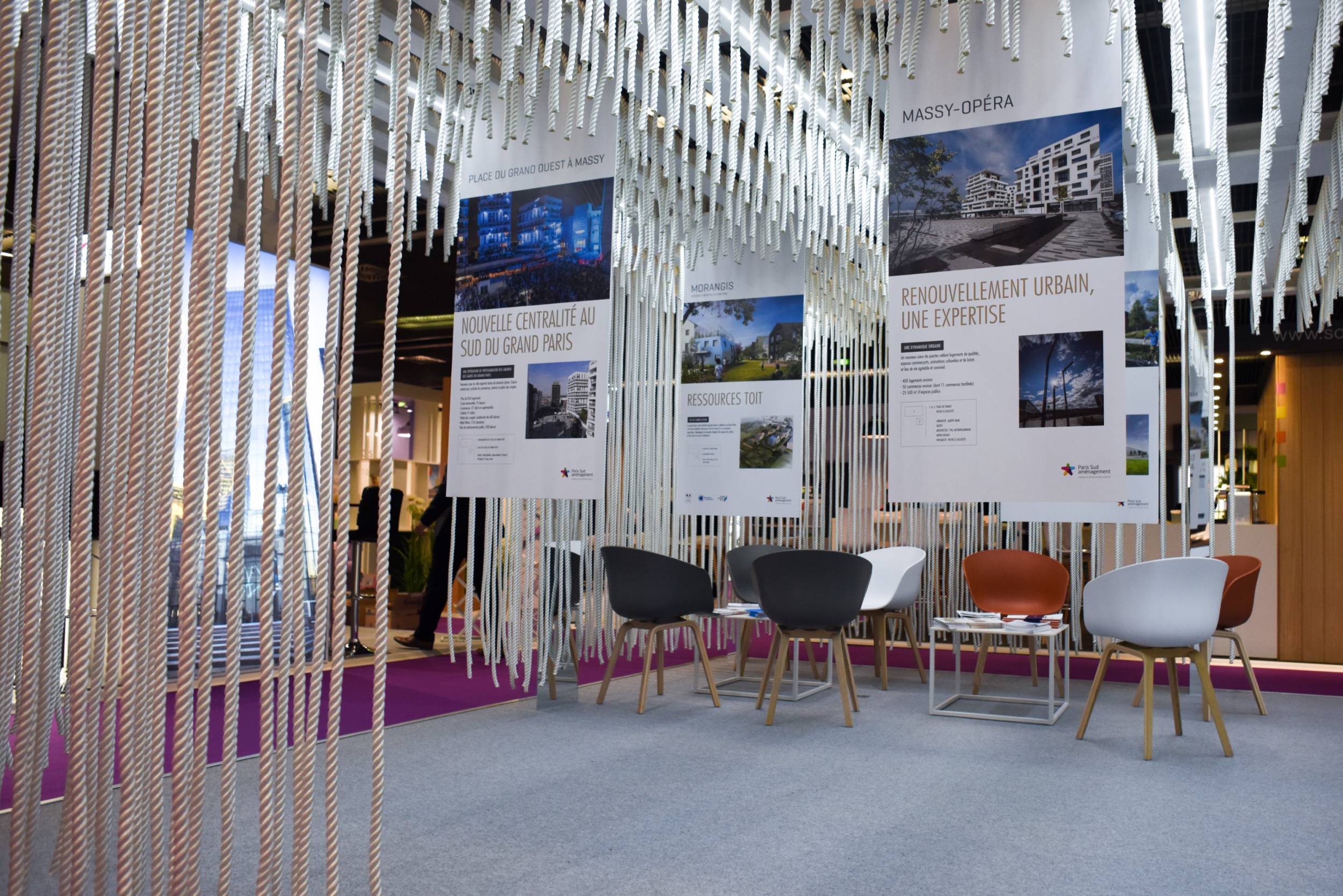 2017年巴黎南部开发公司SIMI展会展位设计丨法国巴黎-22