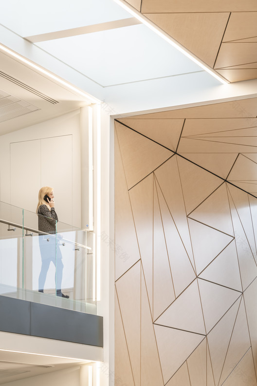 科技巨头 ARM 新总部,硅晶体结构灵感设计-30