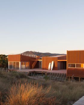 Support Center for Sports Activities / Branco Cavaleiro Architects