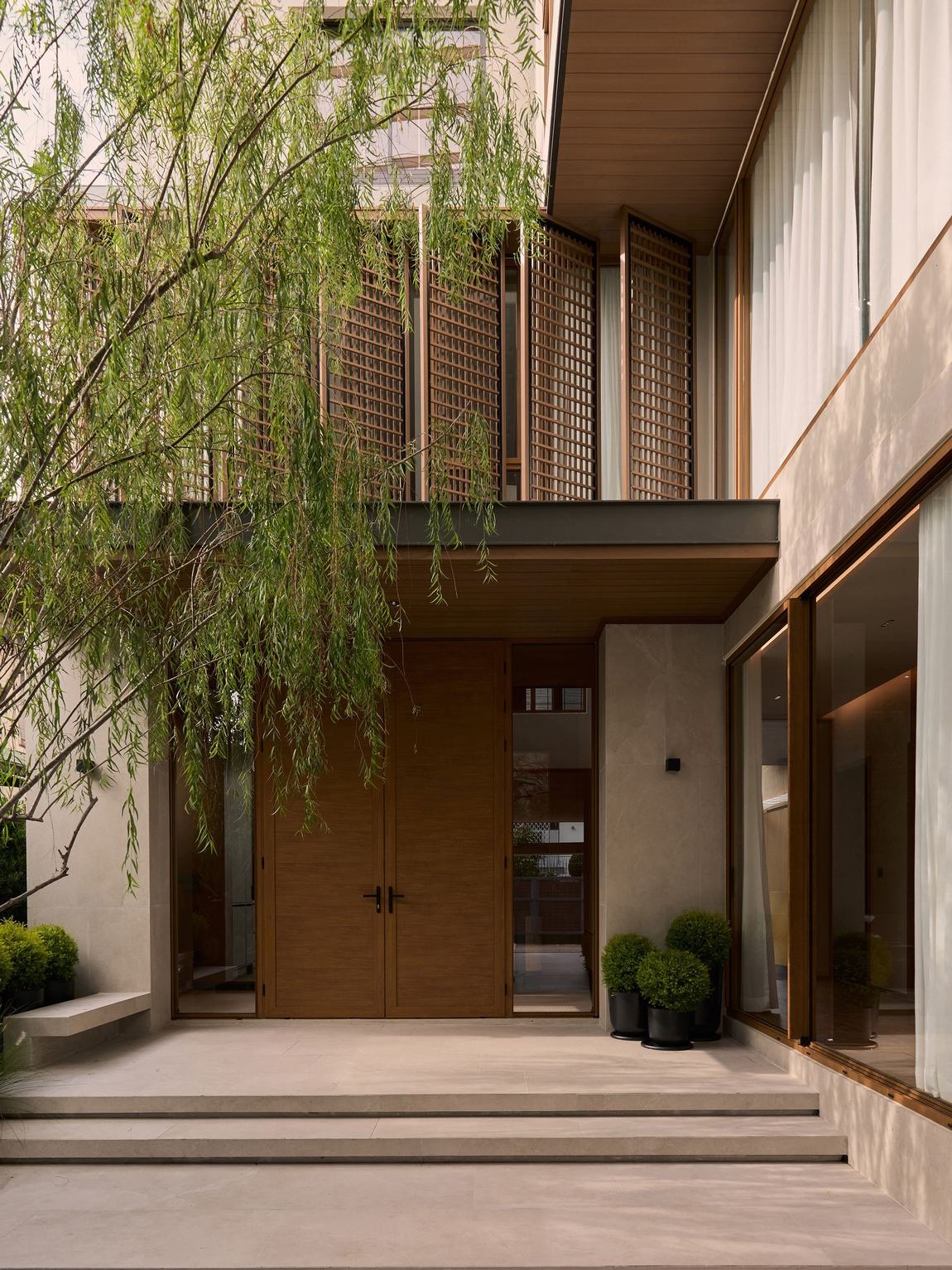 Khun Atiruj Residence:都市的隐居之所 | PAON Architects-0