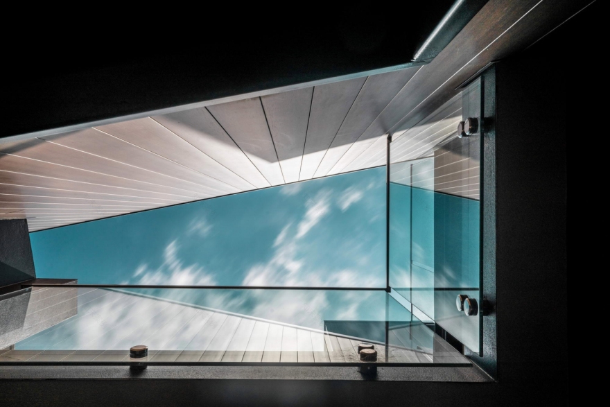 悉尼 Seaforth 滨海住宅 | 融入景观的木制立面-24