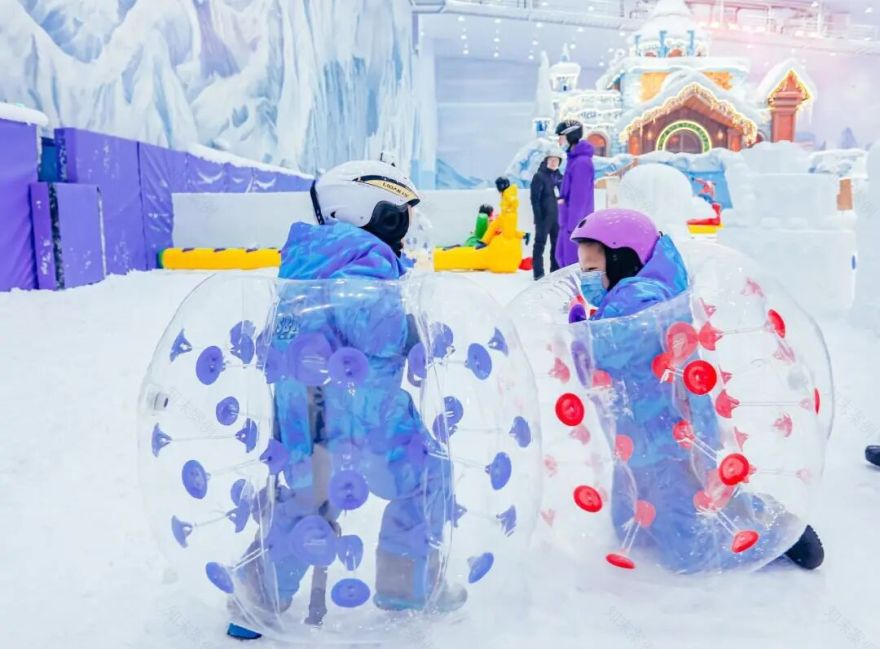 谁说滑雪只能冬天?华中首座城市中心室内滑雪场,四季都能嗨翻天!-33