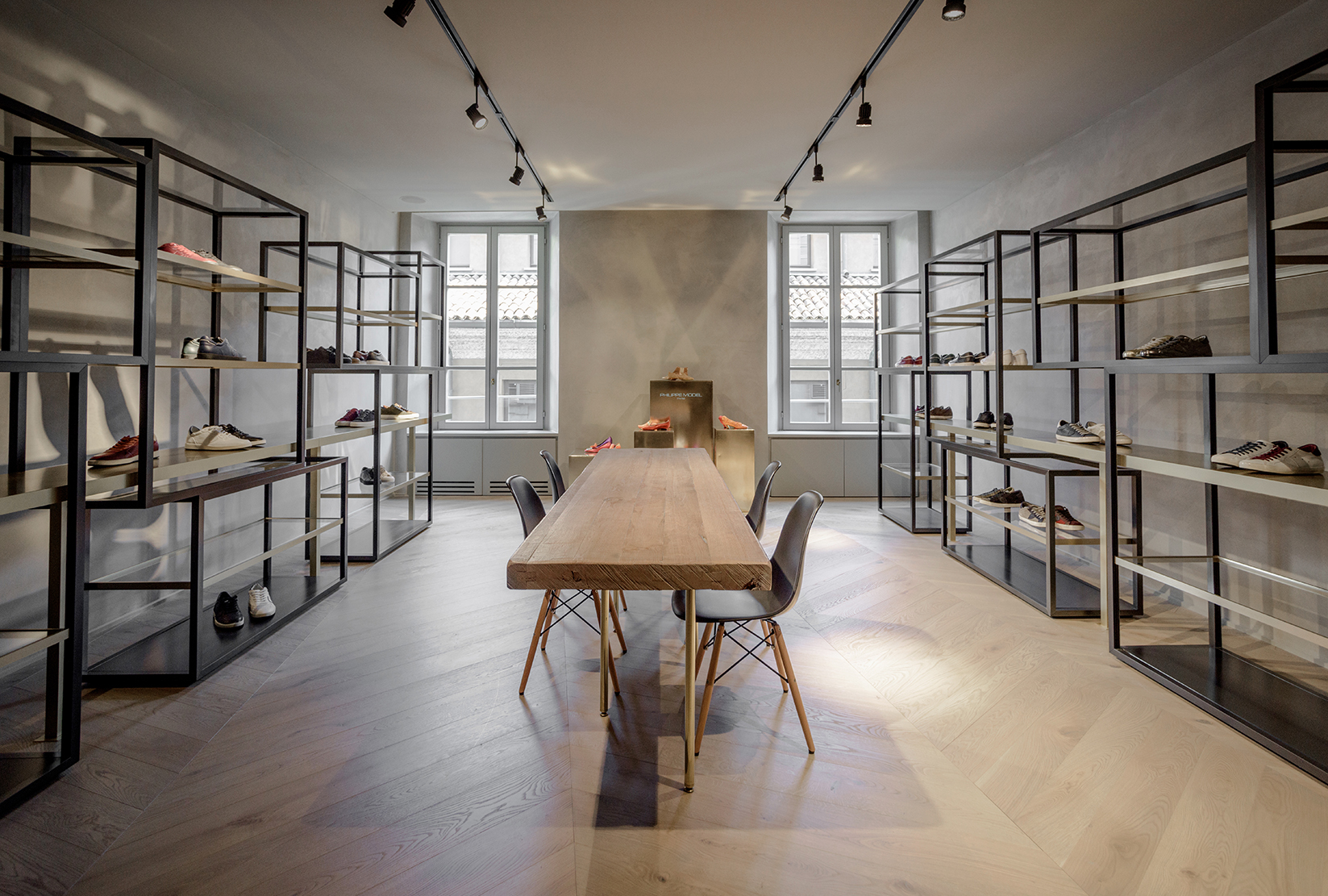 菲利普模特展厅丨意大利米兰丨Marco Costanzi Architects-7