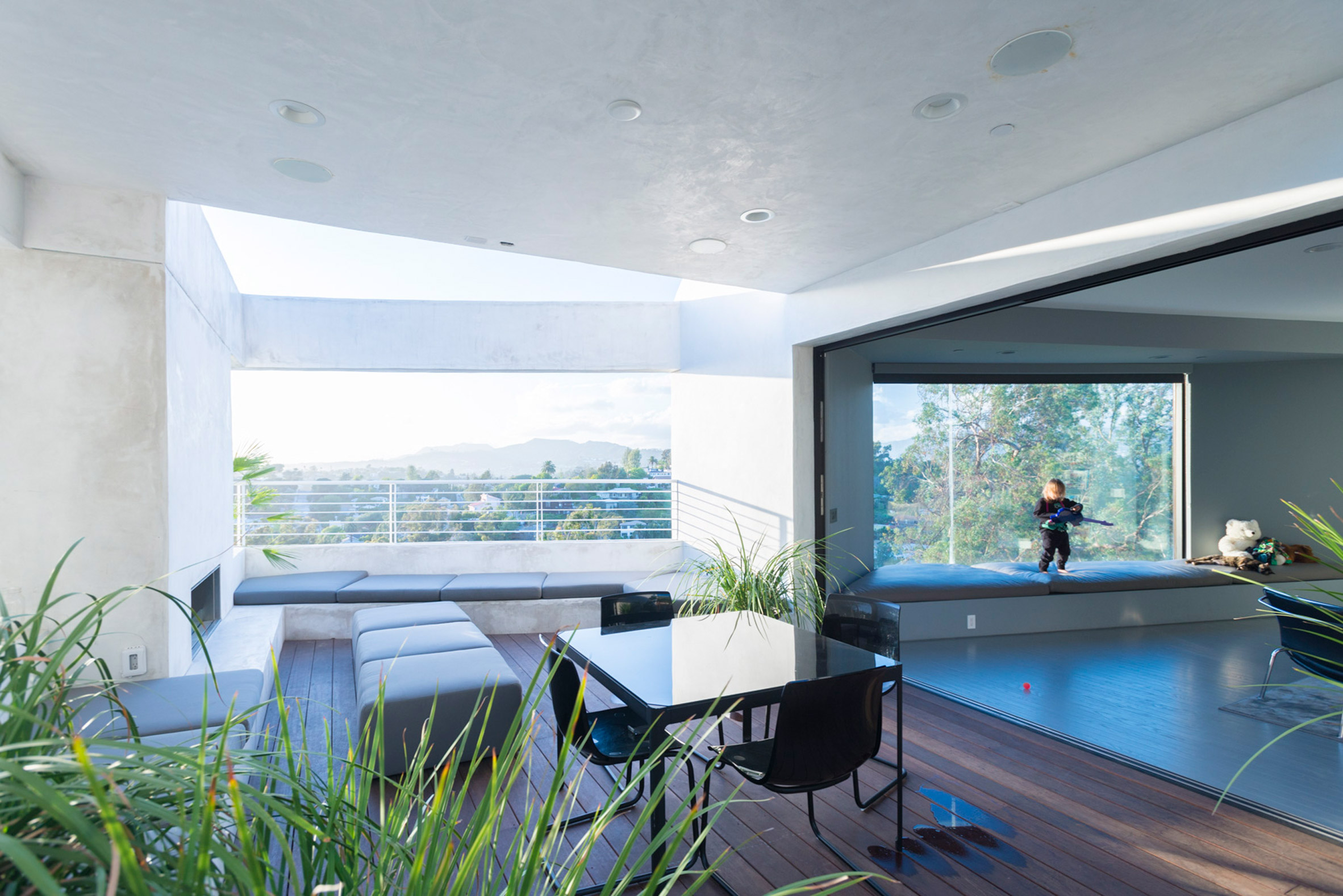 Tino Schaedler takes cues from movie sets for his LA family home-9