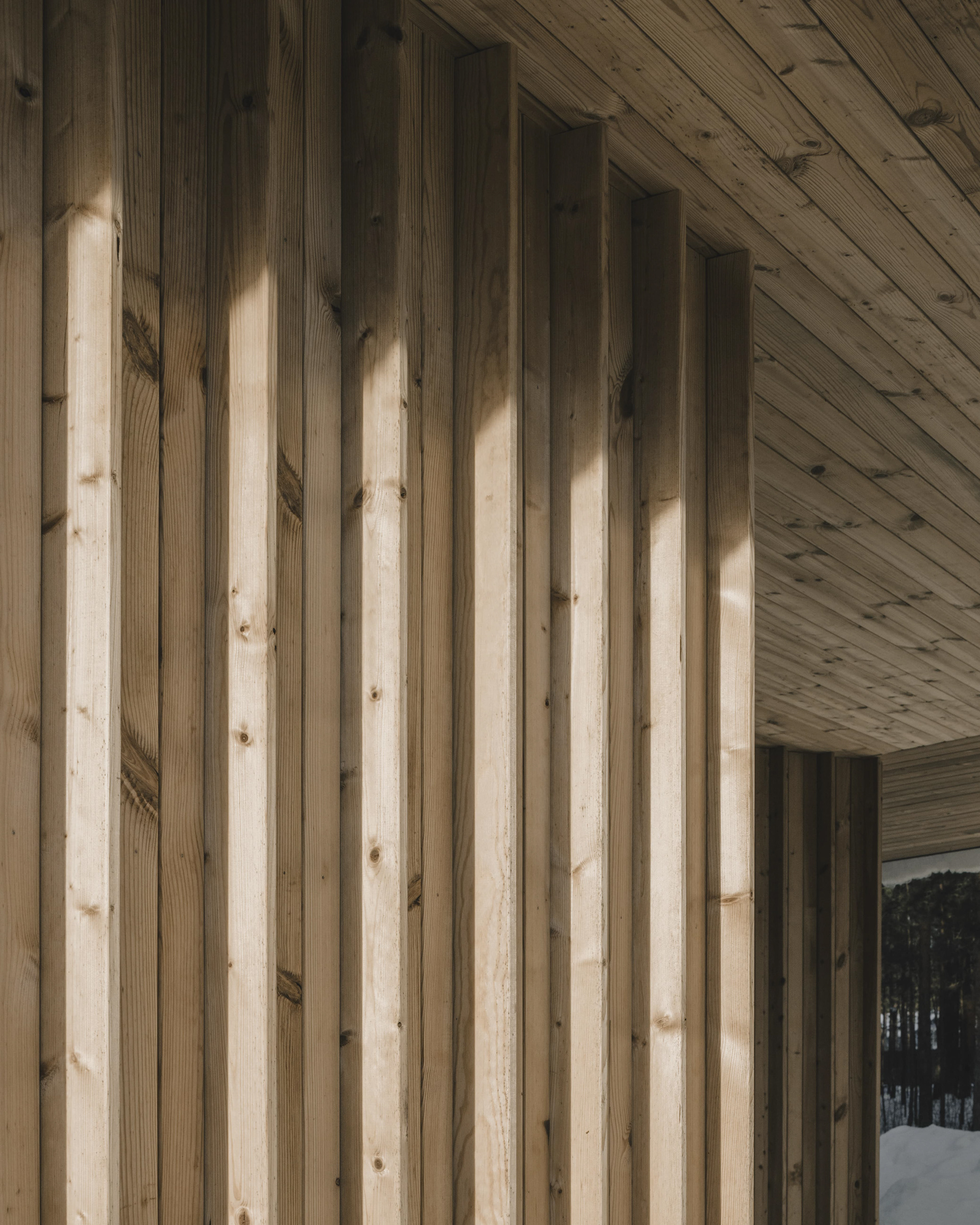 托架屋；支架屋（注：bracket有托架；支架等意思，这里结合具体语境可能会有更合适的表达，如果Bracket House是特定名称，可保持原样或根据其背景赋予更准确称呼 ） -18