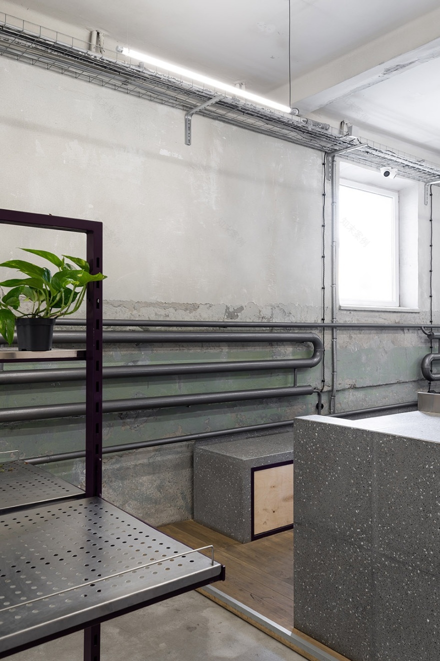 乌克兰 Dicentra 花店-12