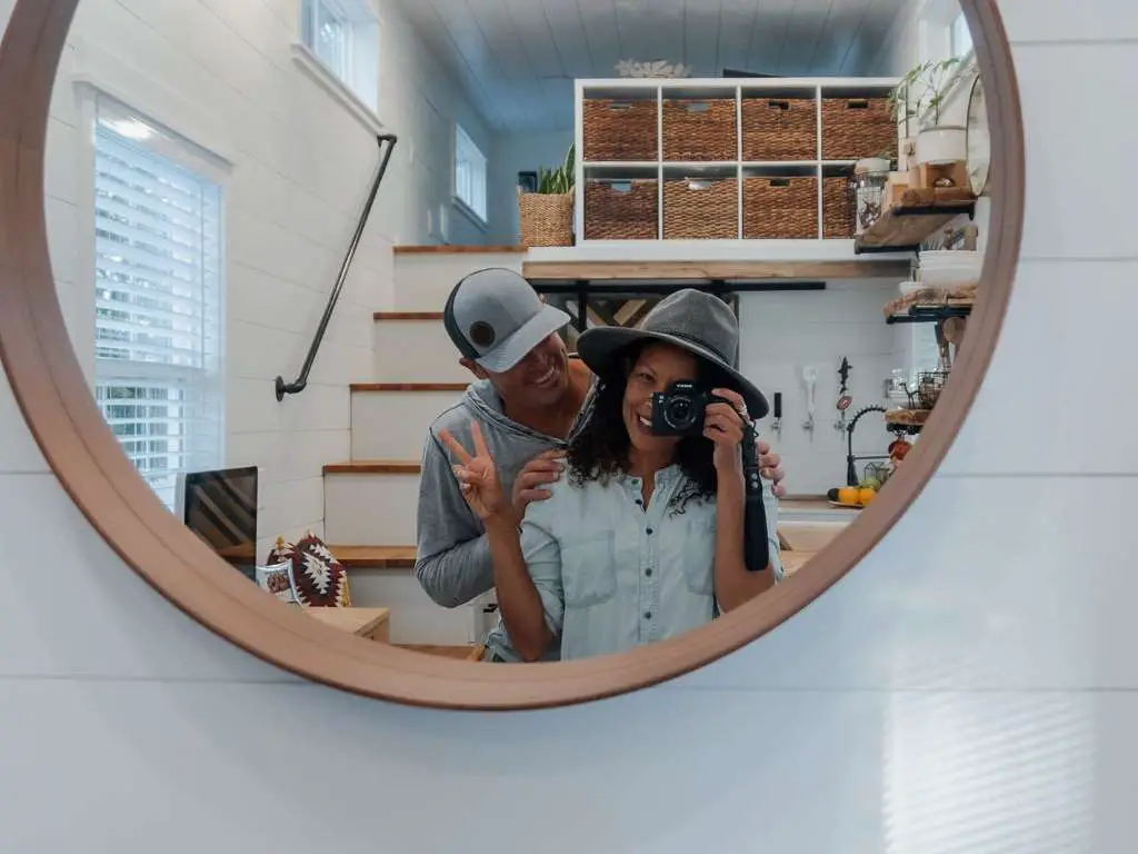 非洲志愿者打造 27m2 实用 tiny house-12