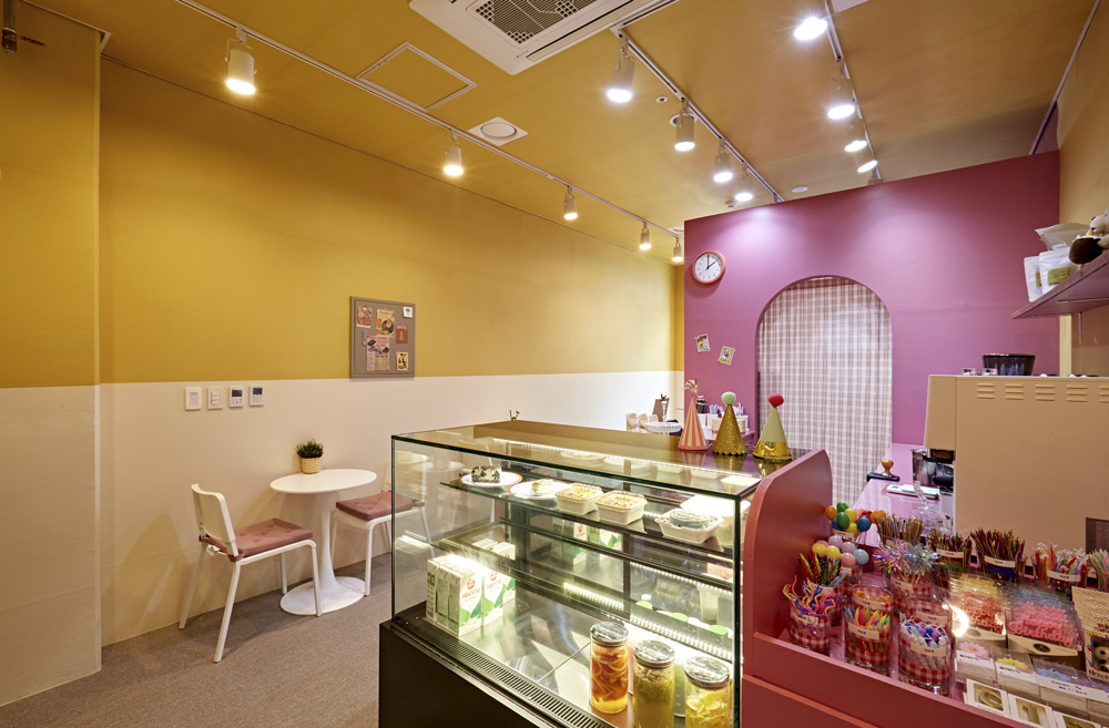 粉色调的 11 平米小空间设计-6