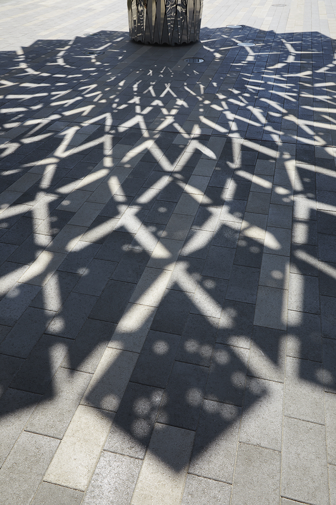 "Cosmos | Intuitive Surgical 校园的动态遮阳艺术装置"-15