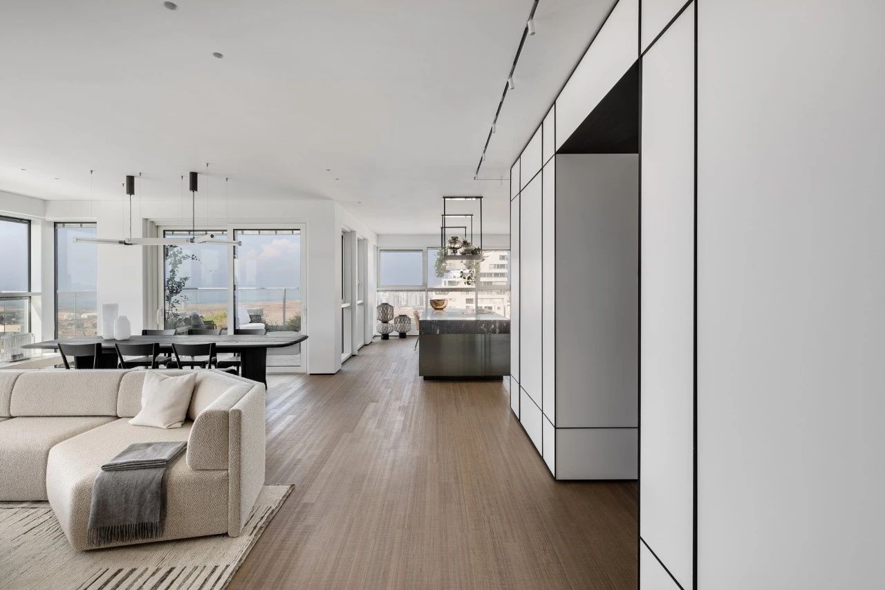 顶层简奢大宅丨Aviram Kushmirski 设计工作室-20