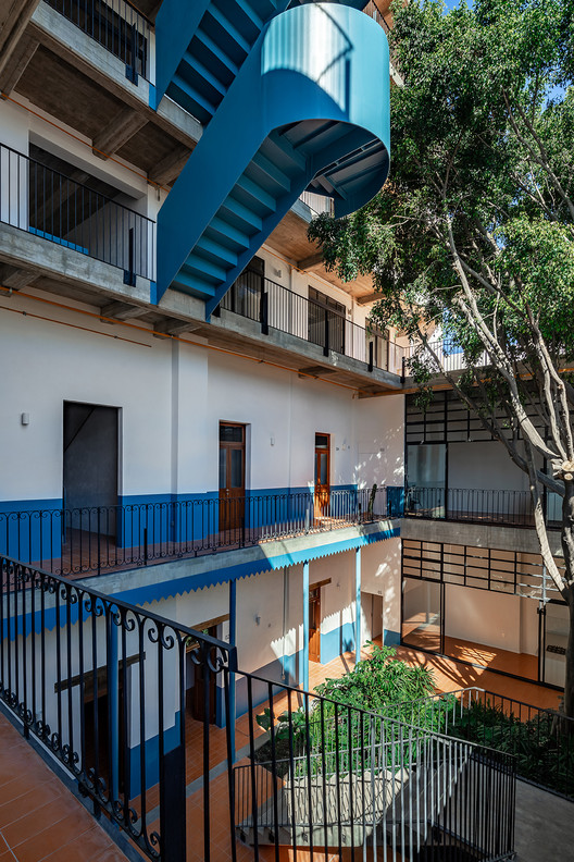 墨西哥城市中心历史建筑改造公寓丨墨西哥墨西哥城丨PRODUCTORA-16