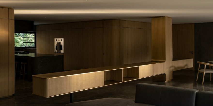 墨西哥 Loma 公寓 | 曲线木饰面打造自然温馨家居空间-23