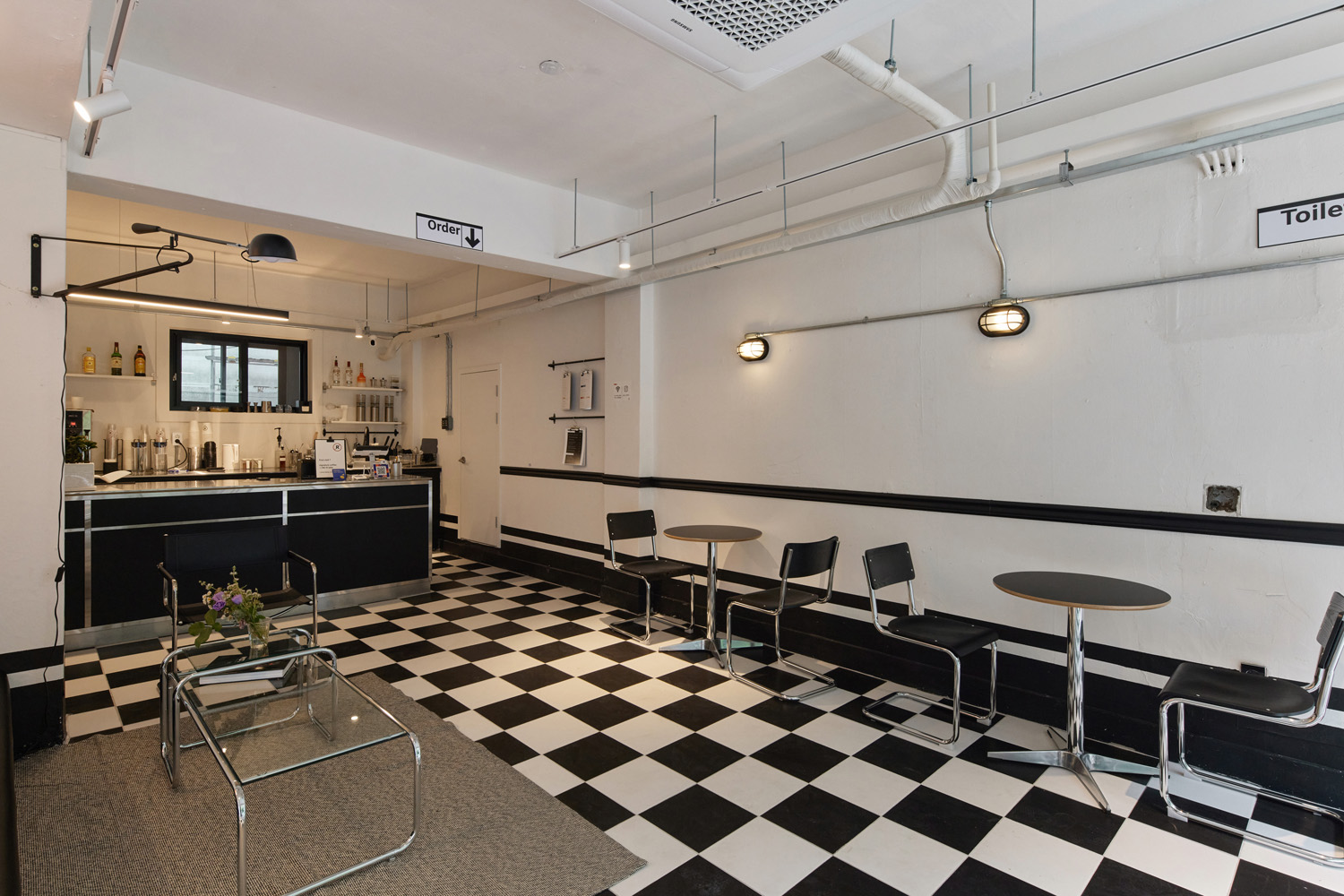 诺尔咖啡 | 极简主义的室内设计之美-4