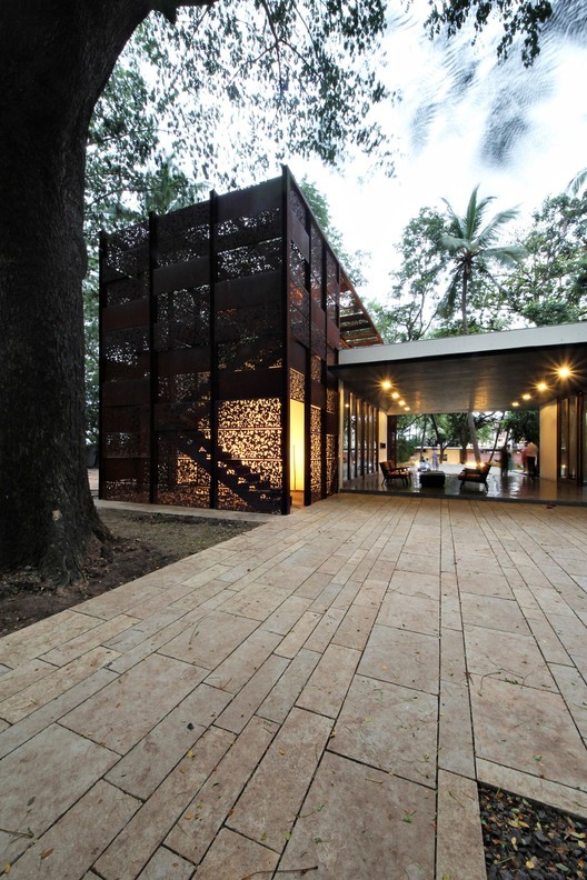 The Portal House Reasoning Instincts Architecture Studio-17