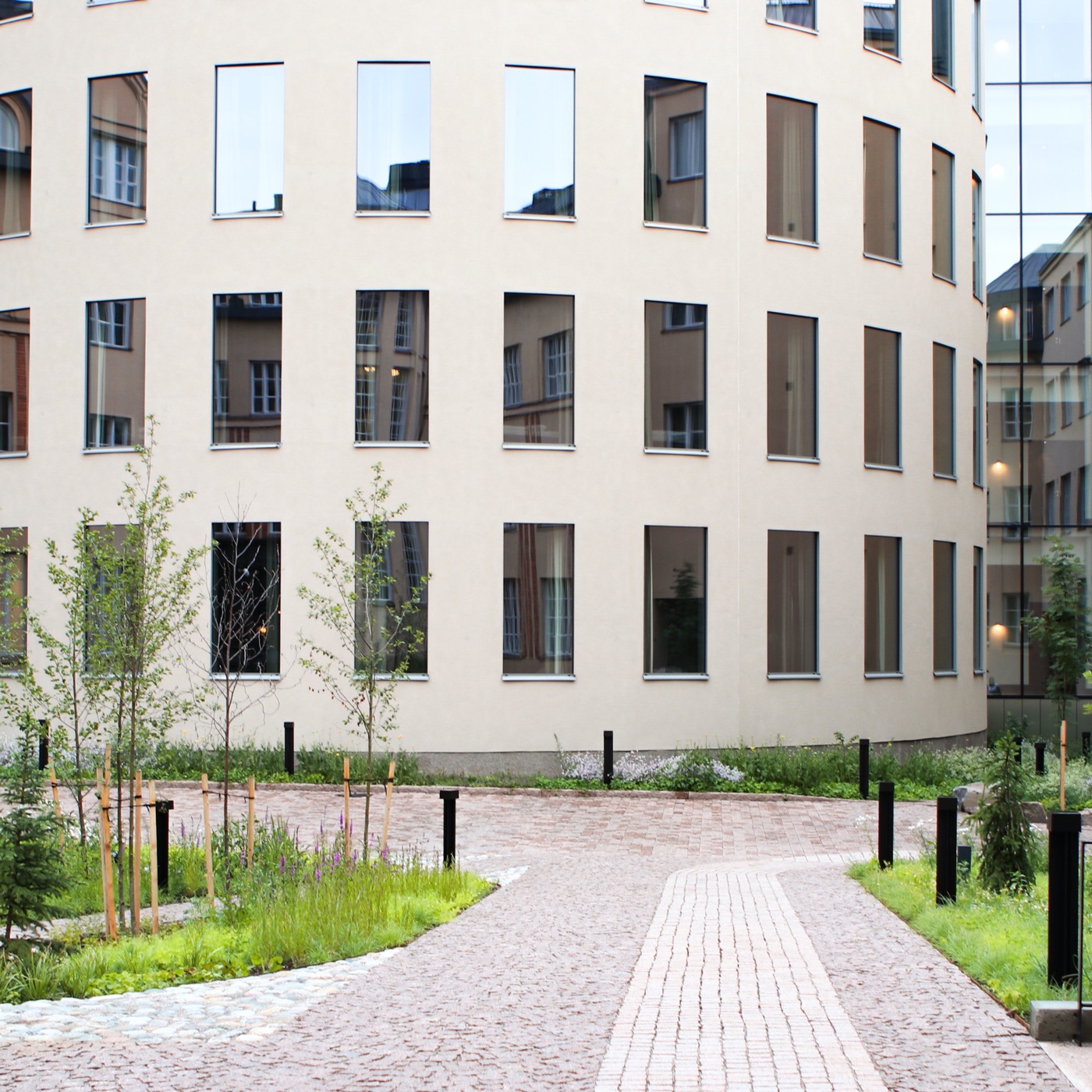 Scandic Grand Central Helsinki Courtyard | 绿色秘境酒店庭院设计-26