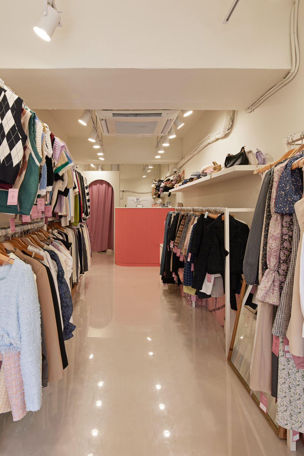 粉色点缀的 9 坪内衣店 | 设计师的独特视角-7