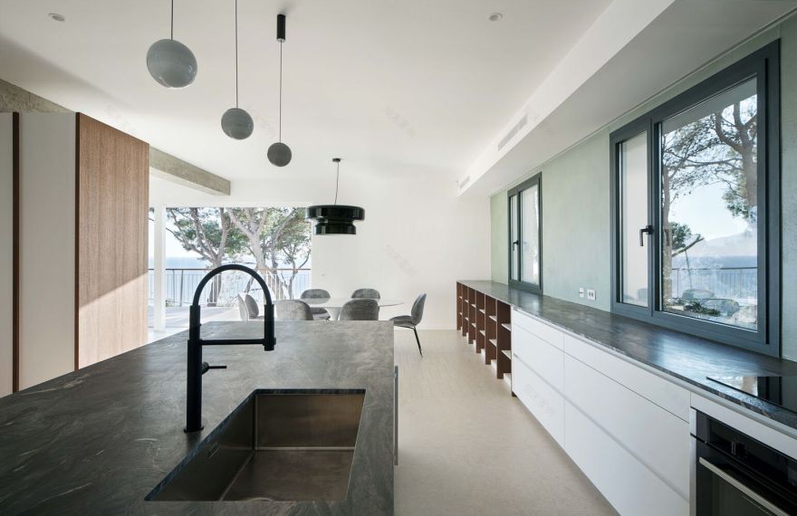西班牙 Garraf 海岸别墅改造丨Nook Architects-17