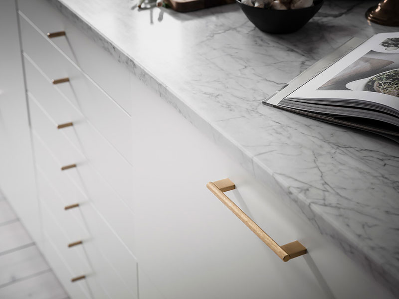 惊艳的斯堪的纳维亚公寓 | 经典与时尚的完美结合-14