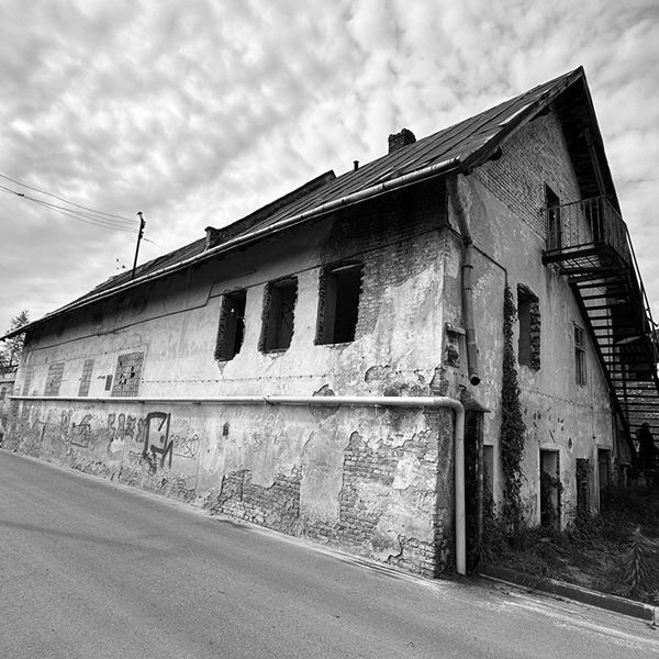 艺术驻留空间丨乌克兰利沃夫丨Valerij Lukut-7