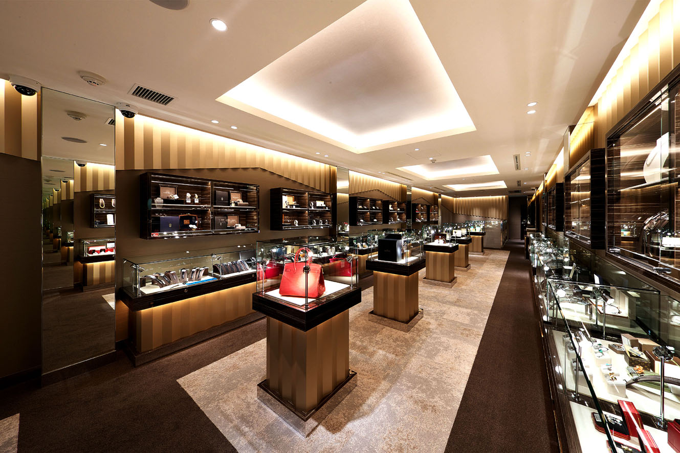 大阪 IPPUUKISHI 二手奢侈品店,豪华与优雅的完美结合-12