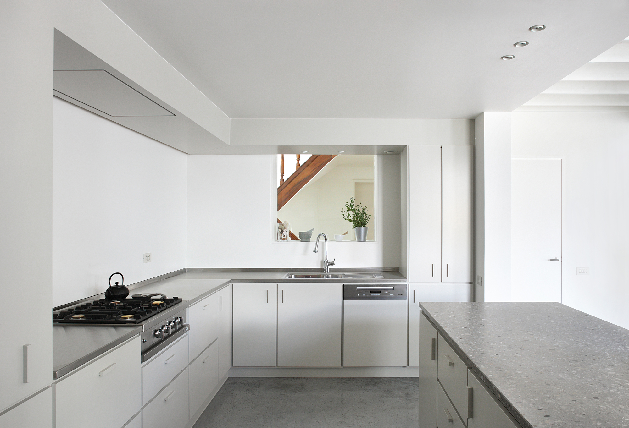 Pedico Shop / murmuur architecten + Robbrecht & Daem architecten-30