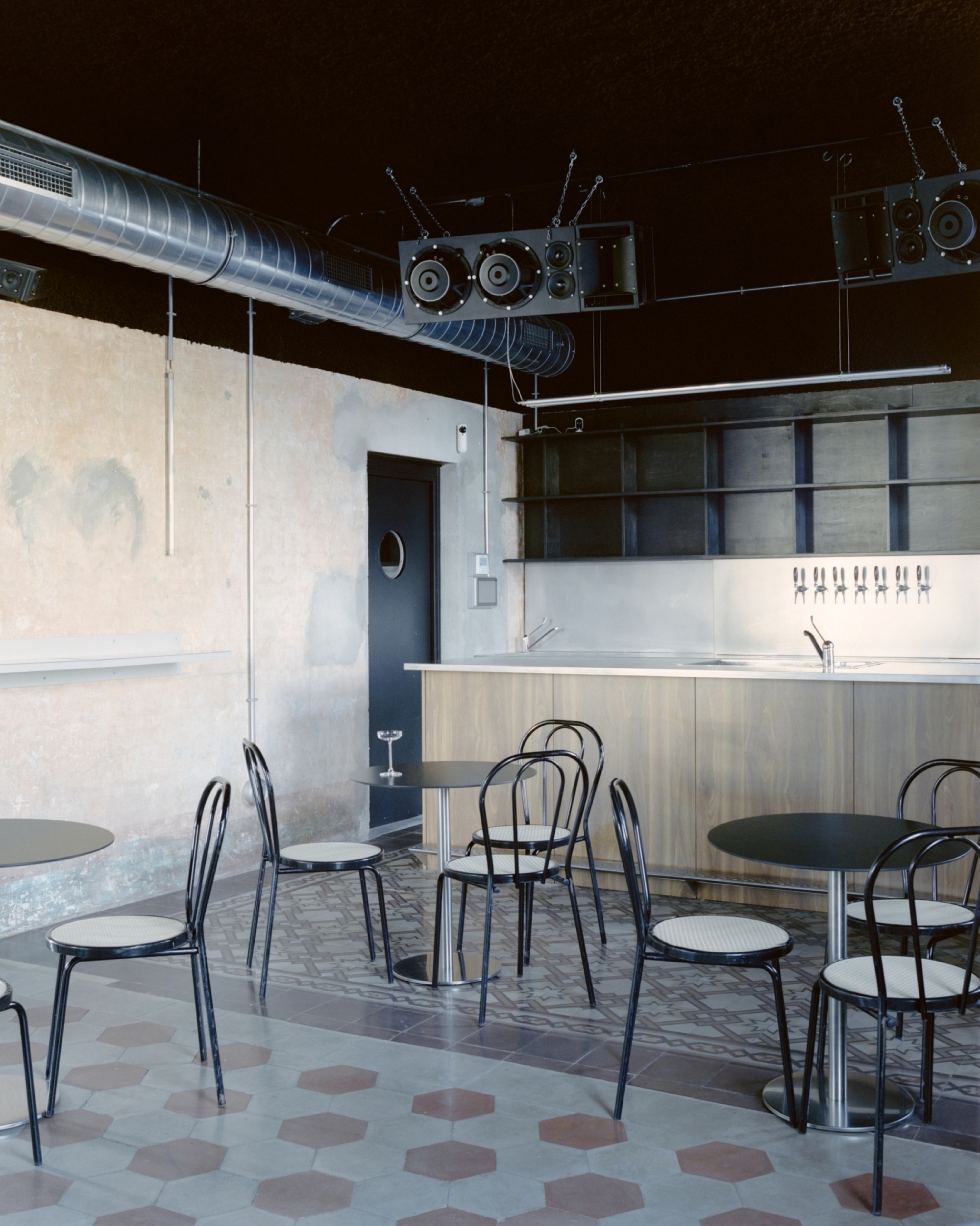 A Villa between Cyberpunk and Listening Bar / co.arch studio-14