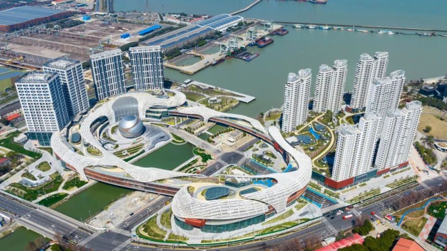 上海长滩“定海神针”启新:在云端上喝杯咖啡,凭窗瞭望半城山海-31