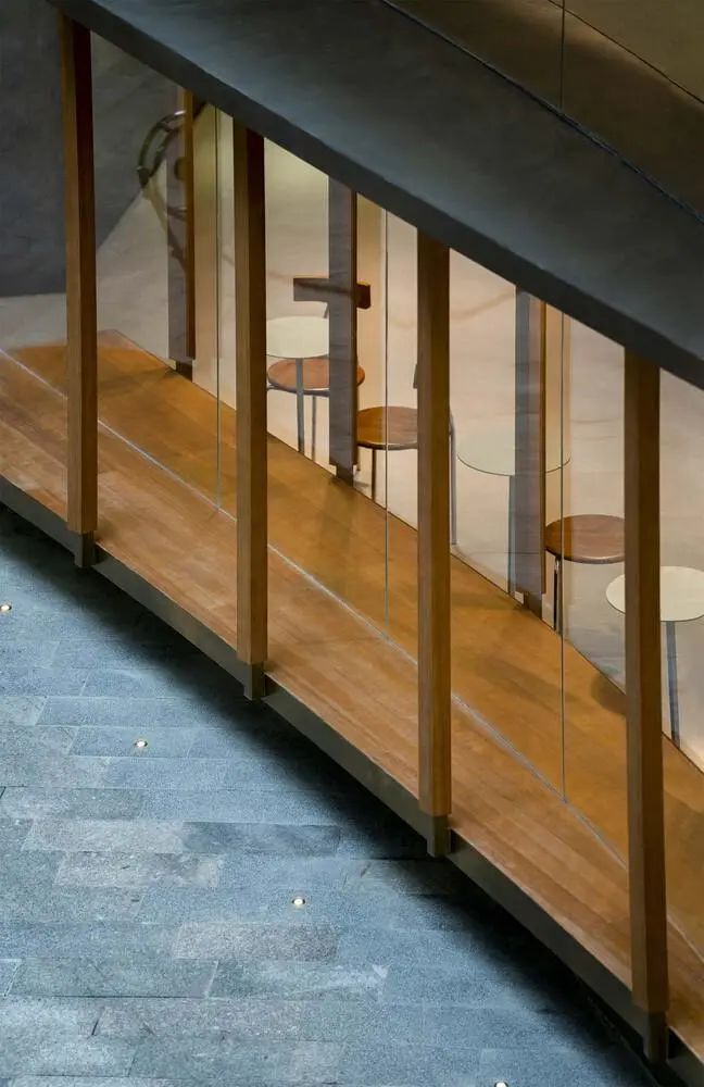 泊于人流中的“船”·The Ninth Coffee 上海首店丨中国上海丨方书君工作室-31