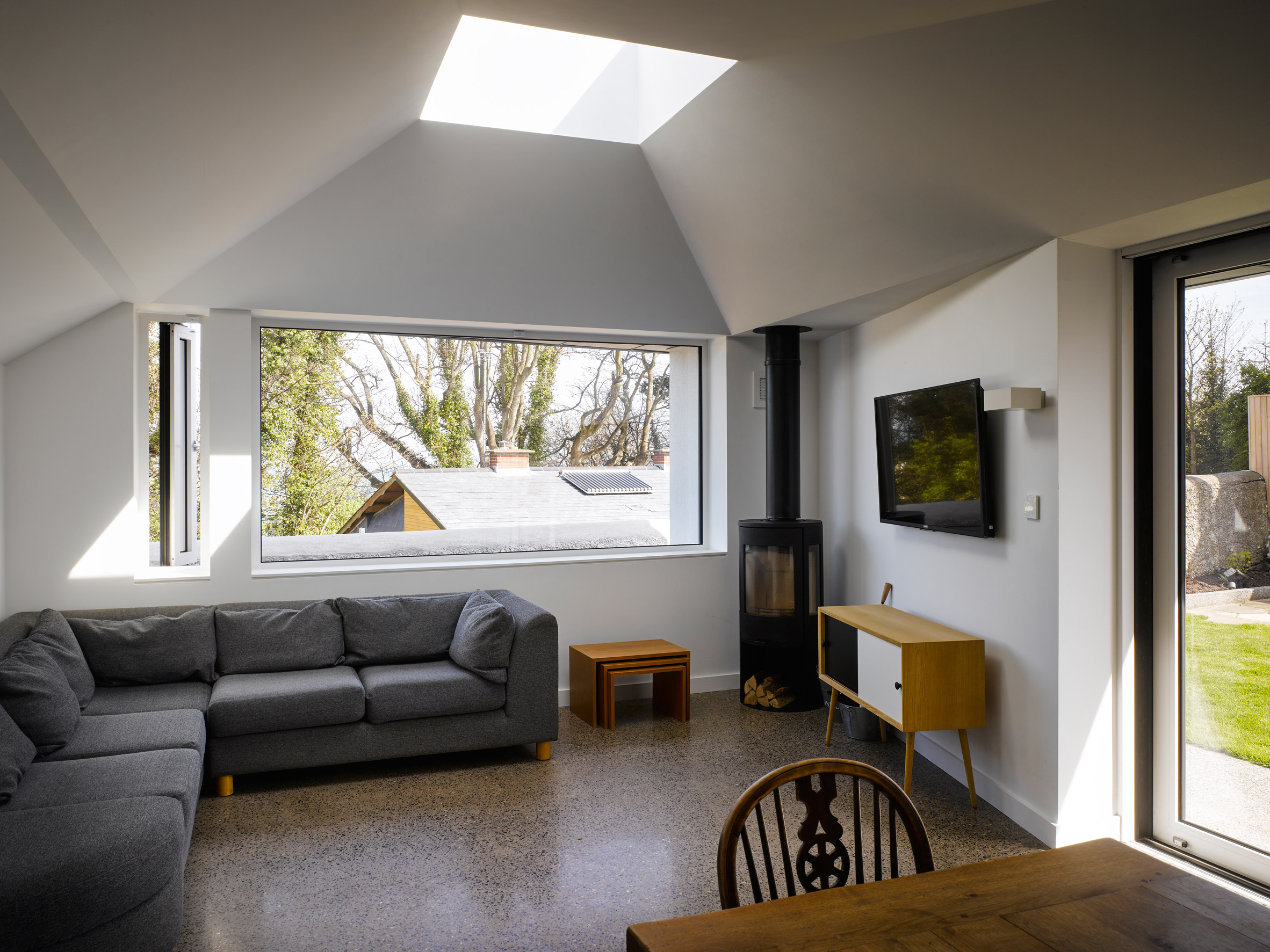 Zinc-clad roof tops extension to Dublin house by Arigho Larmour Wheeler-16